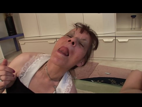 ❤️ Dua nenek dan satu kakek memiliki threesome ❤️❌ Video sialan  di id.cassino-vulkan646.ru